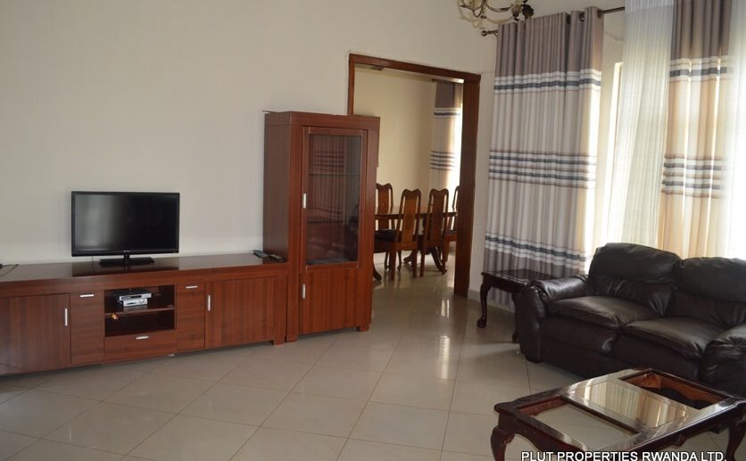 kagugu rent $1000 (9)
