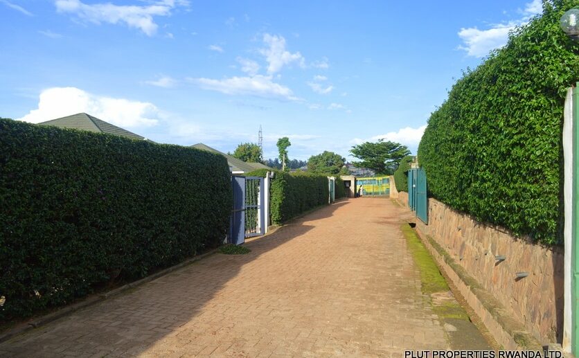 gatenga sale plut properties (1)