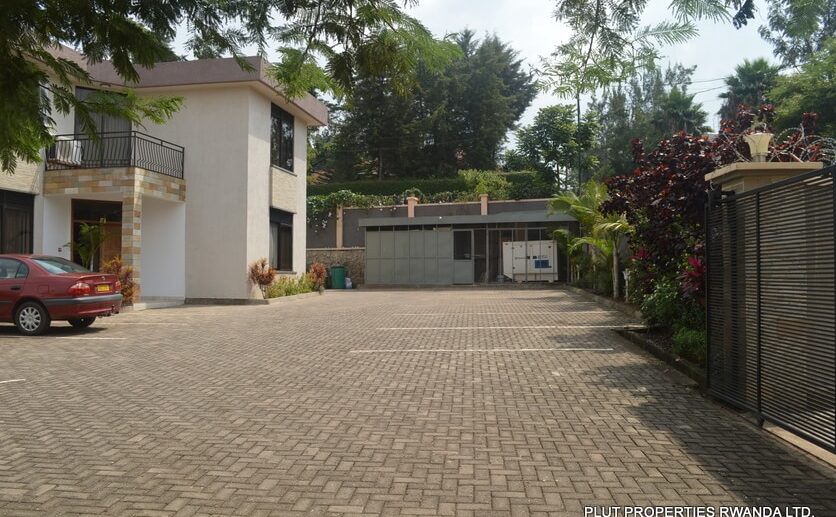 NYARUTARAMA RENT APARTMENTS (3)