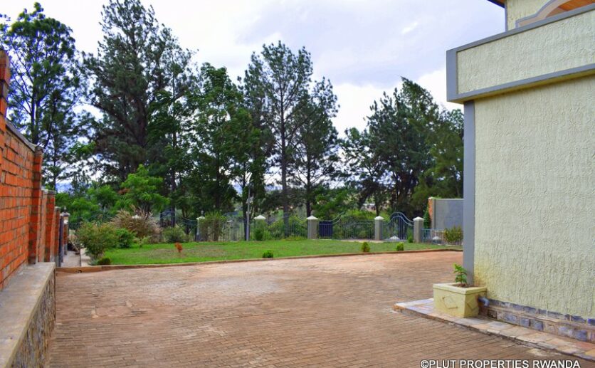 nyarutarama rent house (16)