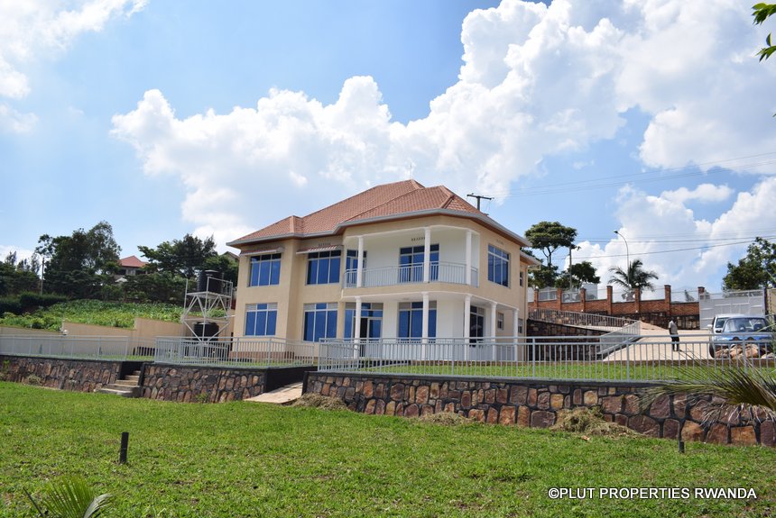 nyarutarama commercial house (1)