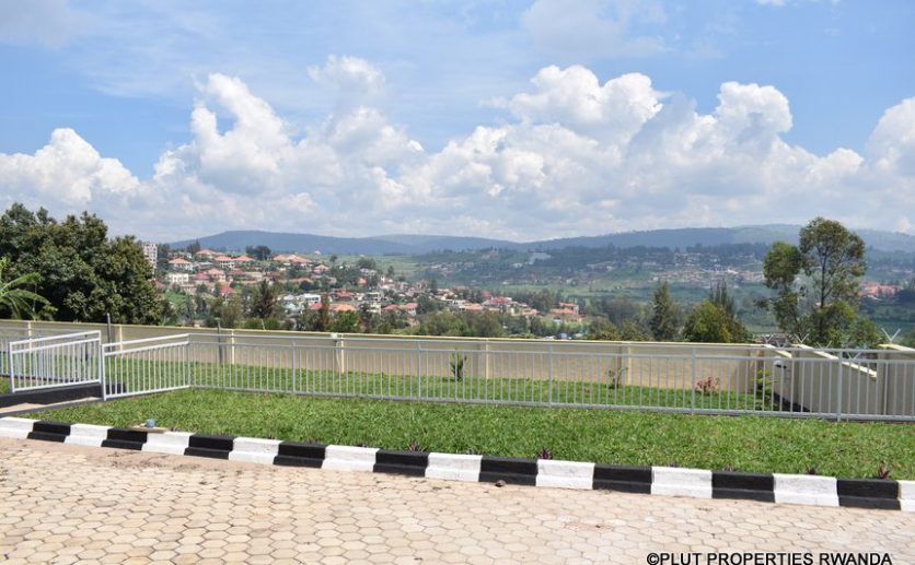 nyarutarama commercial house (5)