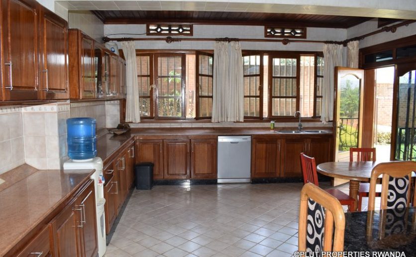 nyarutarma house for rent kigali furnished (12)