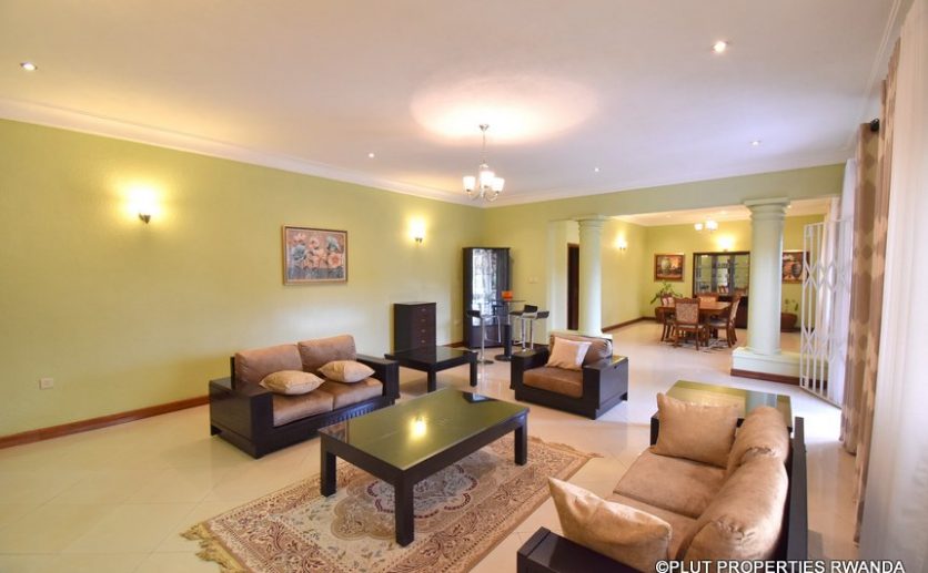nyarutarama rental house plut properties (1)