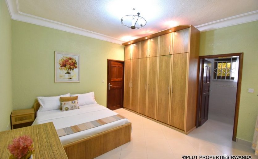 nyarutarama rental house plut properties (9)