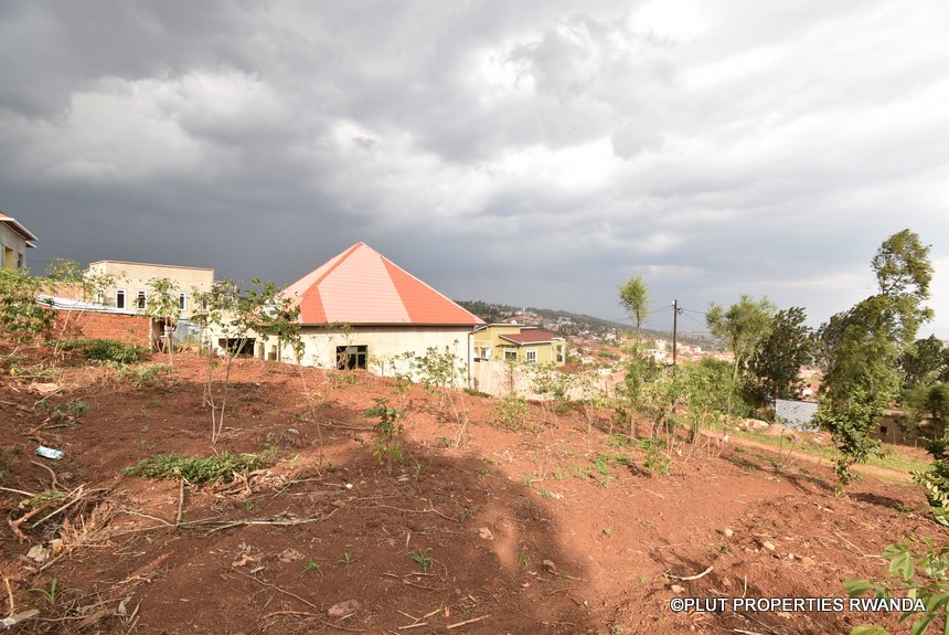 Plots in Rebero For Sale