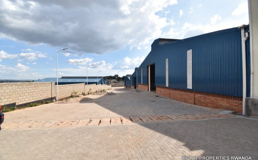 warehouse rent plut properties (2)