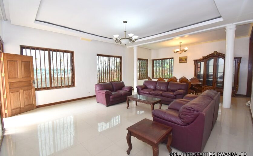 House for rent in Kiyovu (13)