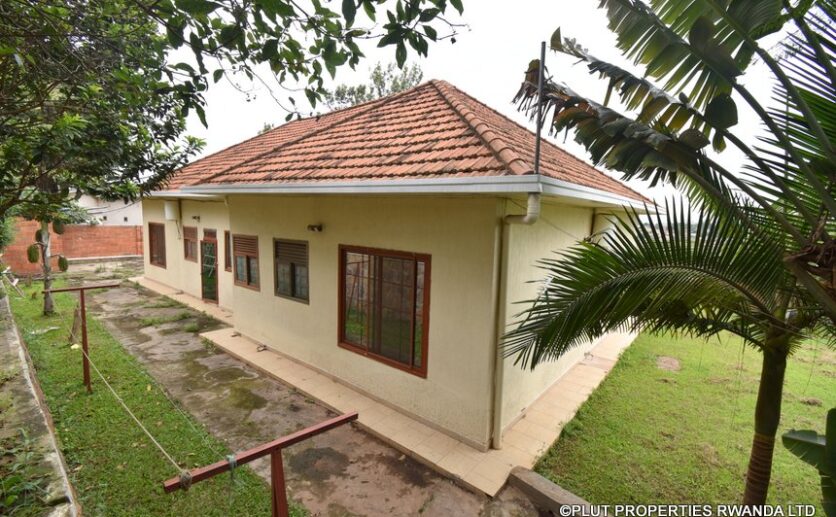 House for rent in Kiyovu (7)