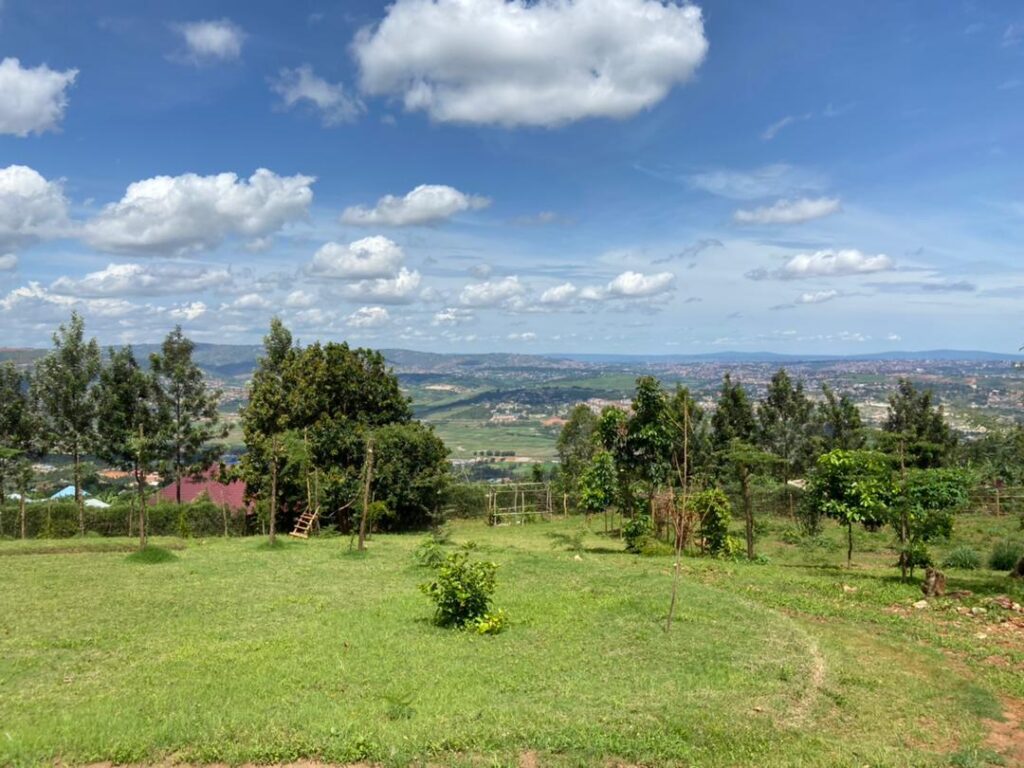 Plot for sale in Jabana