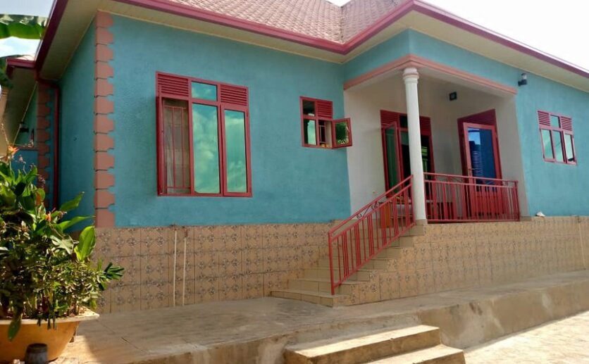 Beautiful houe for sale (7)