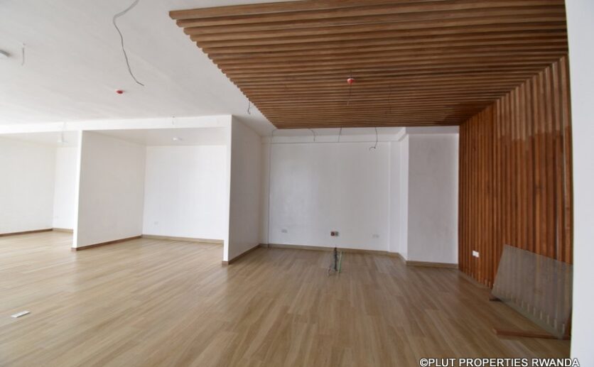coworking space office plut properties (1)