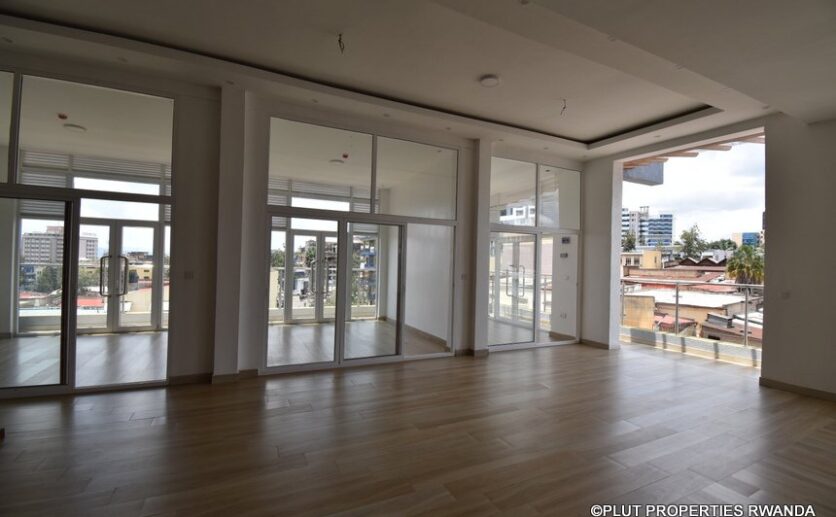 coworking space office plut properties (3)