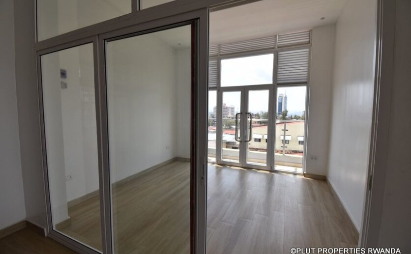 coworking space office plut properties (6)