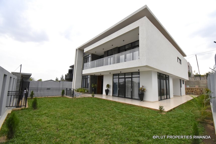 Luxury Mansion in Kinyinya