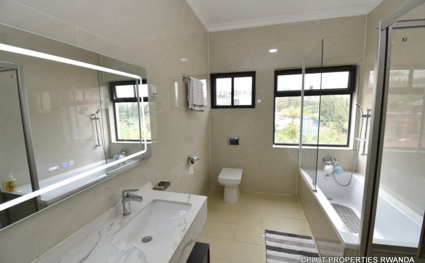 Nyarutarama house for sale (10)