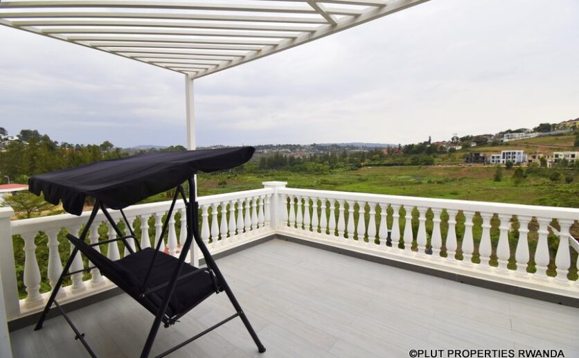 Nyarutarama house for sale (11)