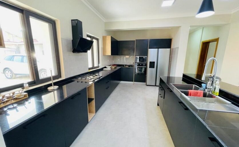 Nyarutarama house for sale (19)