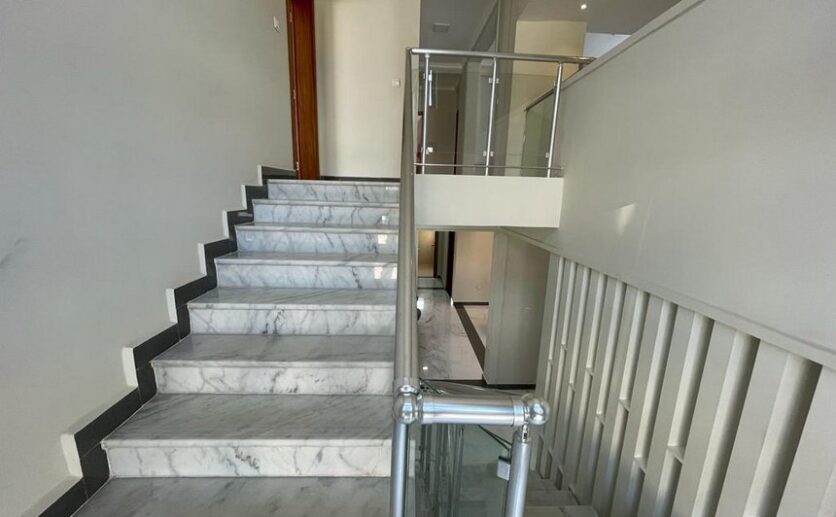 Nyarutarama house for sale (21)