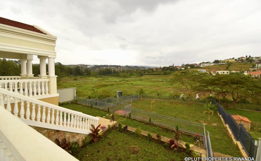 Nyarutarama house for sale (4)