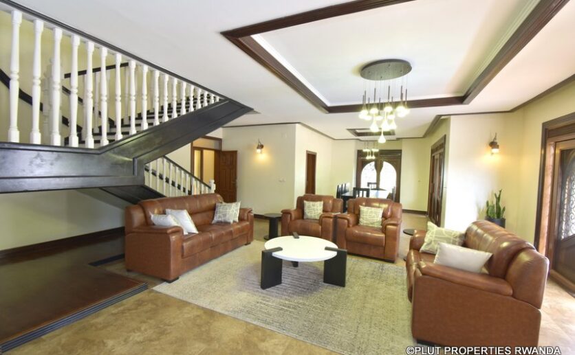 plut properties Nyarutarama rental (20)