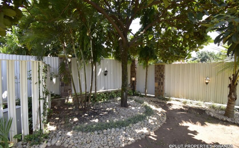 plut properties Nyarutarama rental (3)