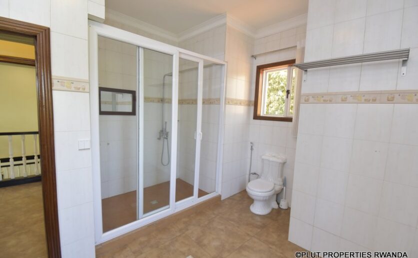 plut properties Nyarutarama rental (31)