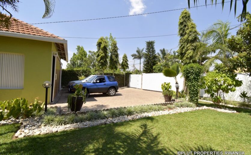 plut properties Nyarutarama rental (7)