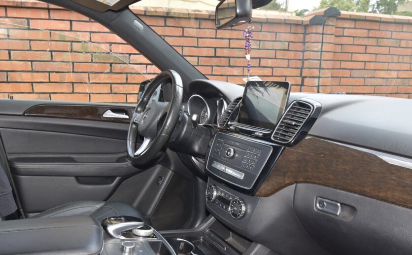 car (1)