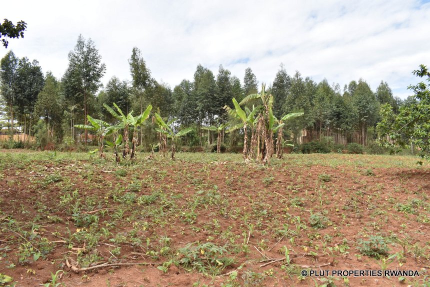 Land in Gahanga
