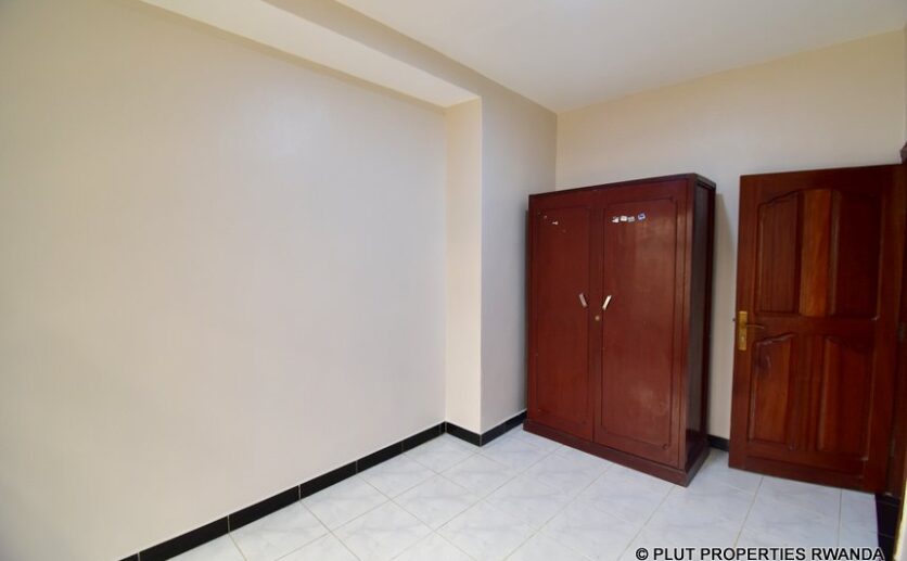 nyarutarama rental plut properties (10)