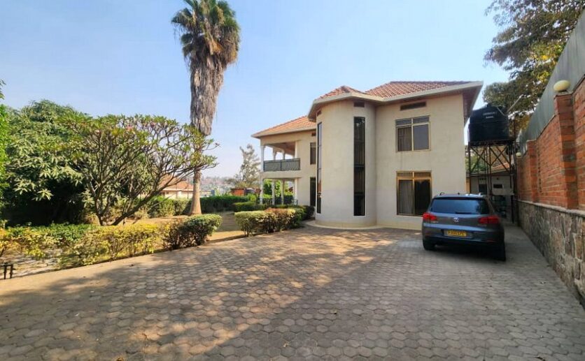 plut properties hoouse for rent in Nyarutarama (19)