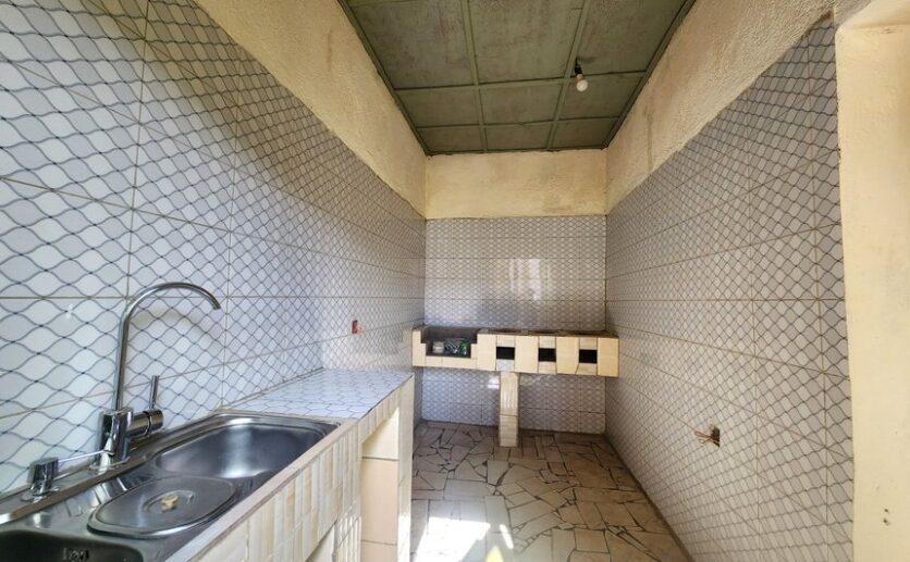plut properties house for rent in zindiro (4)