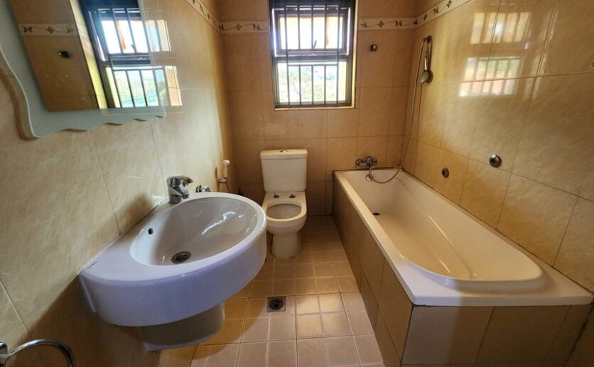 plut properties house for rent in zindiro (8)