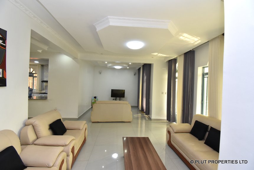 House for rent in Rebero