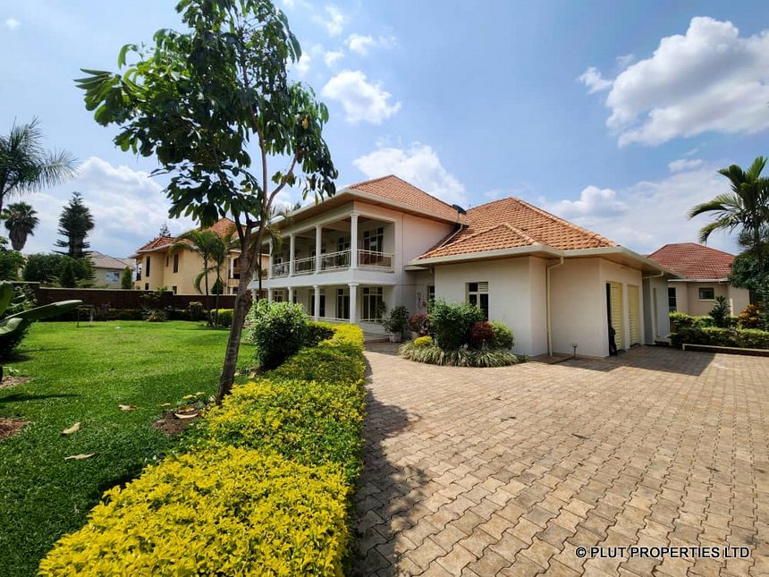 Semi furnished house in Gacuriro