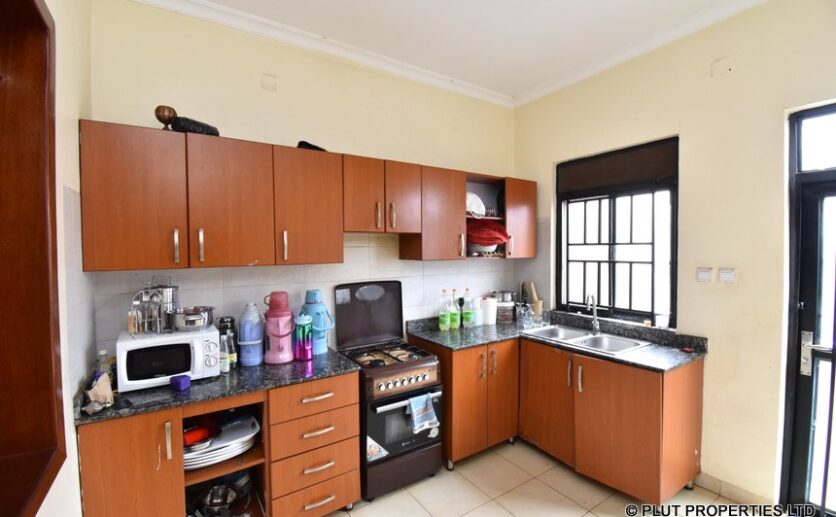 house for rent in rusororo (5)