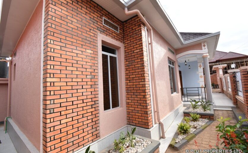 house for sale in kanombe plut properties (2)