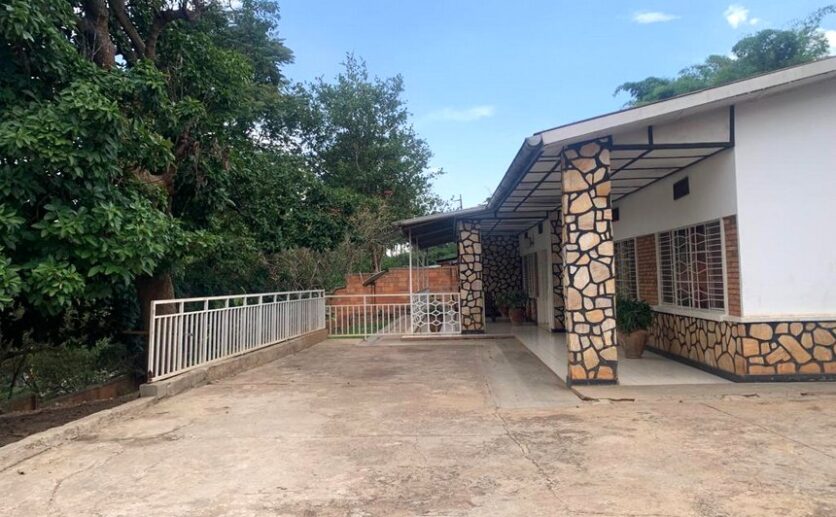 house for sale in kiyovu plut properties (3)