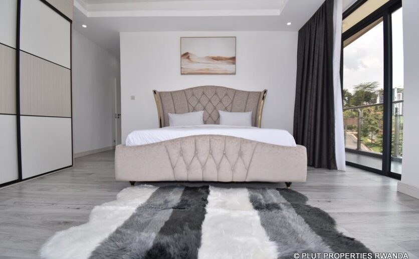 penthouse for rent plut properties (28)