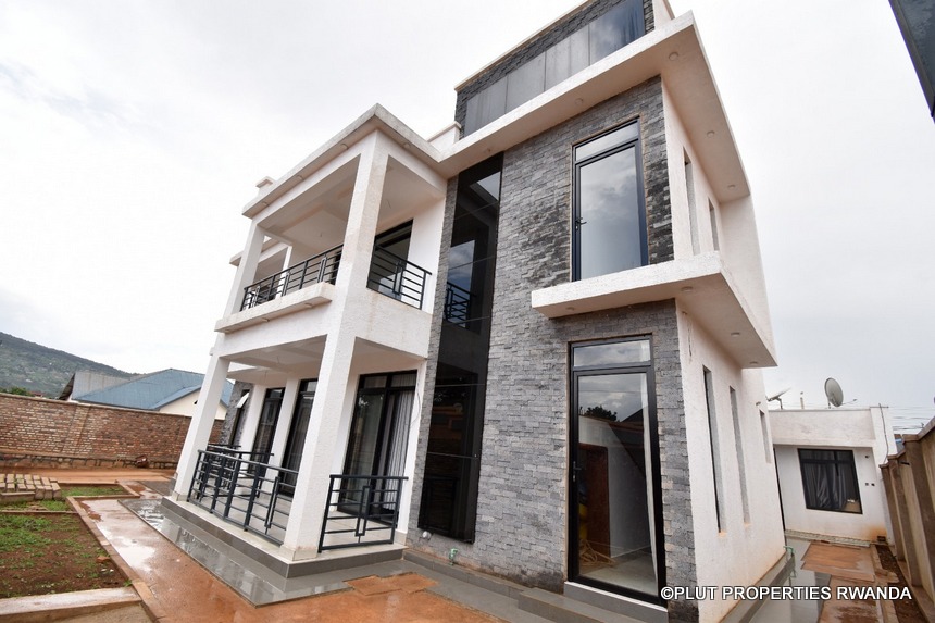House for rent in Karama