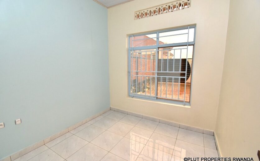 beautiful house in kanombe (9)