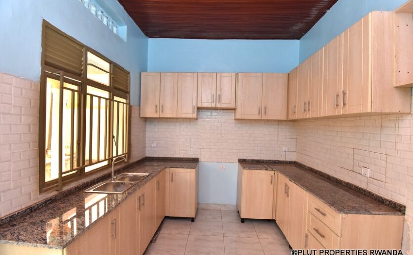 cozy house in kanombe (4)