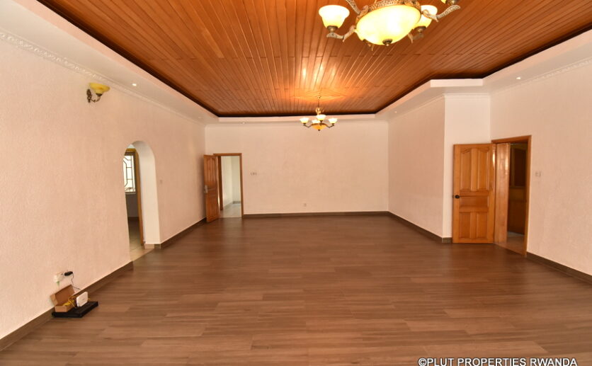 unfurnished house for rent in kiyovu (5)