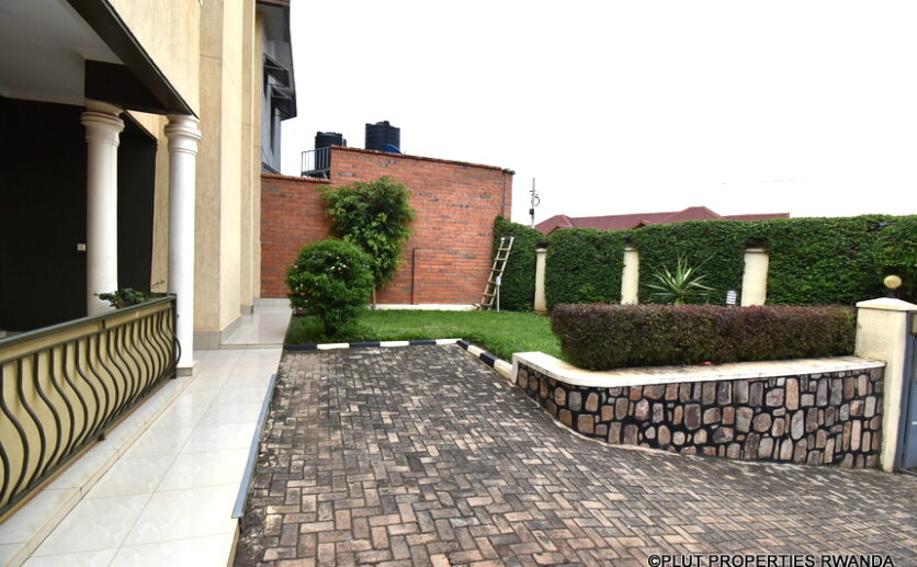 House for rent in Gacuriro (4)