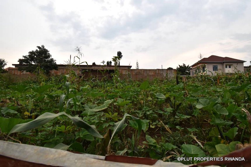 Buy land in Gisozi.