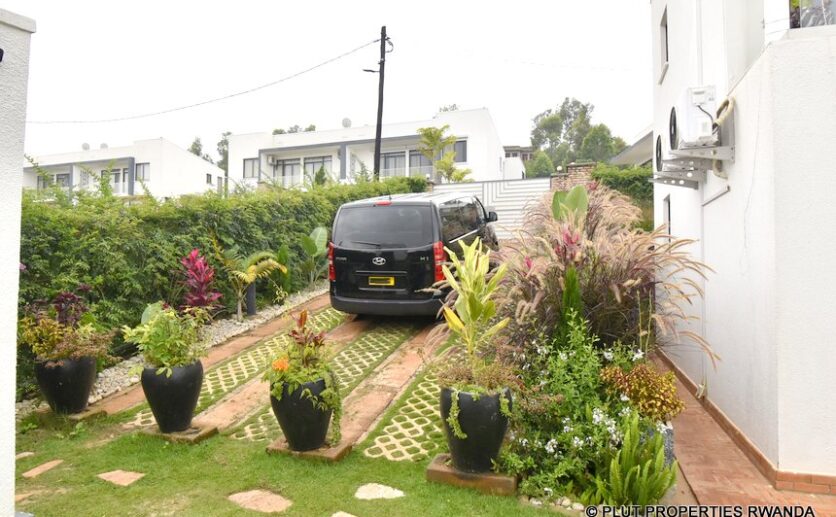 rebero villa for rent plut properties (2)