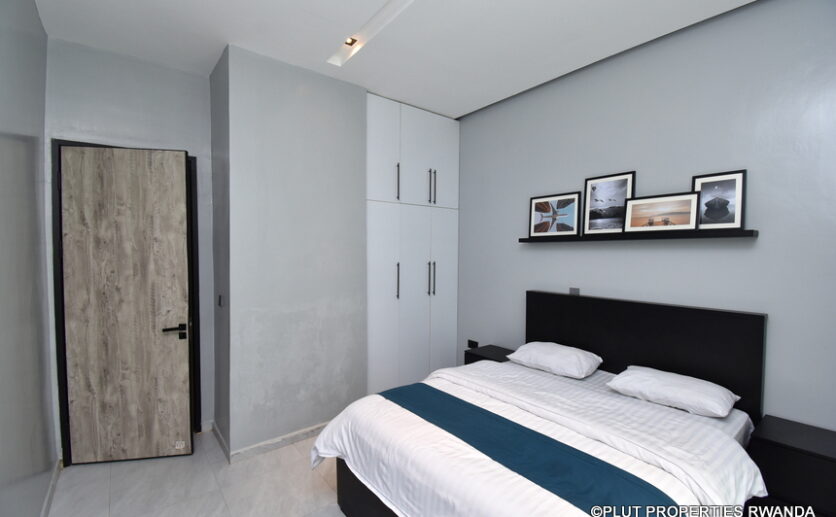 rent an apartment in Rebero (15)