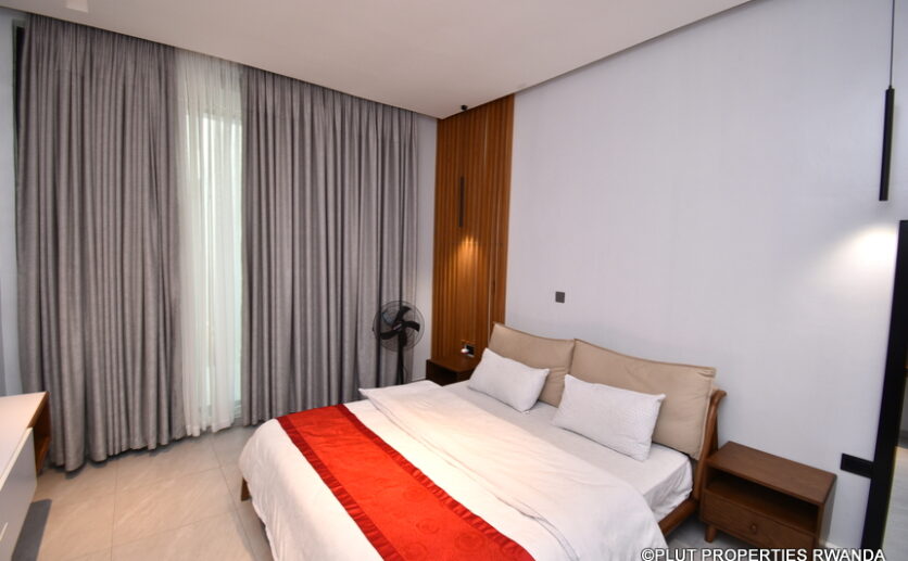 rent an apartment in Rebero (4)