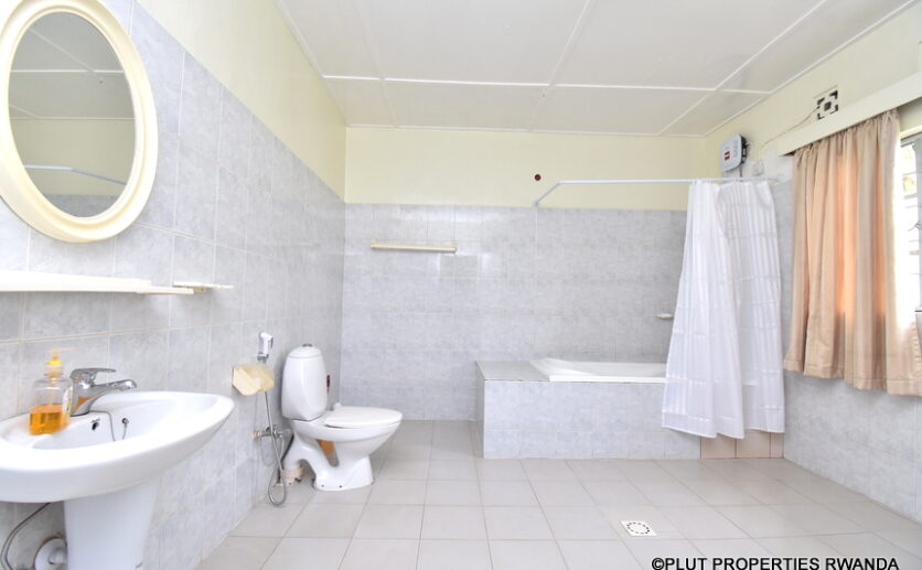 rent in nyamirambo (5)